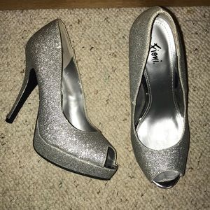 Fiona pumps!